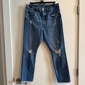 Levi's Strauss Straight Ankle Distressed Jeans Blue Button Pockets Womens Sz 28